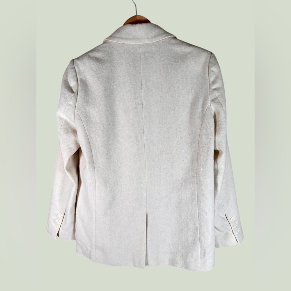 Ena Pelly Women’s Cream Single-Breasted Blazer - Picture 3 of 6